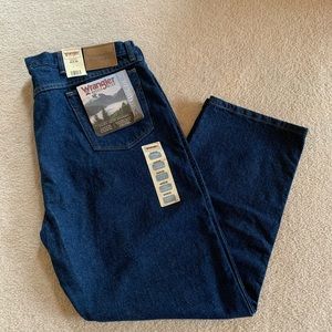 Wrangler Men's Classic Fit Blue Denim Jean